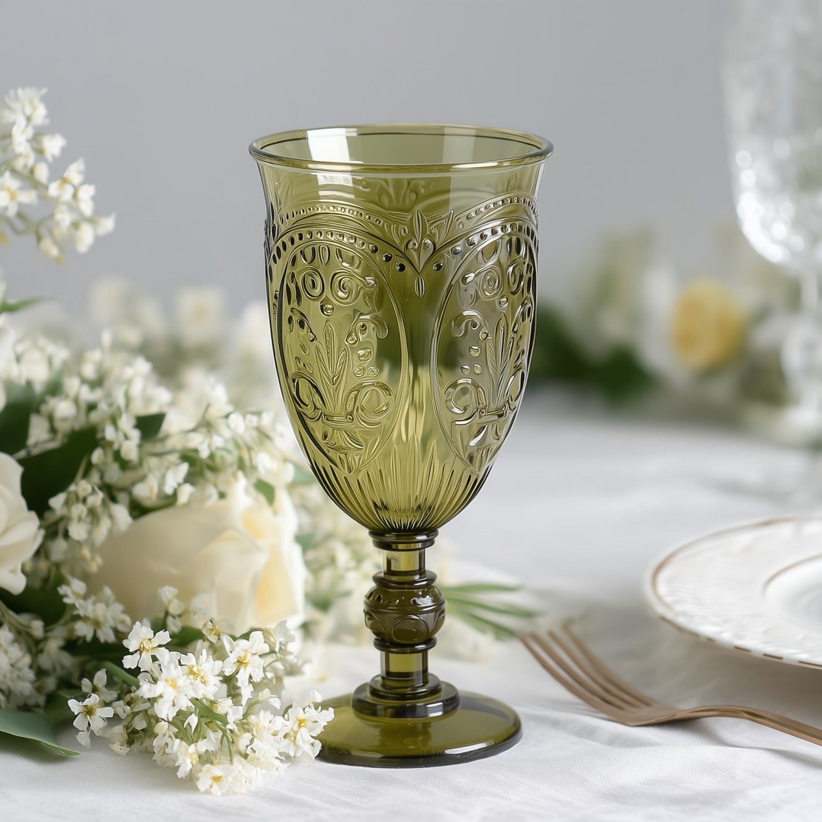 24-Pack Plastic Vintage Goblets – 10oz Transparent Dusty Sage Green Retro Embossed Wine Glasses, Elegant Water & Juice Cups